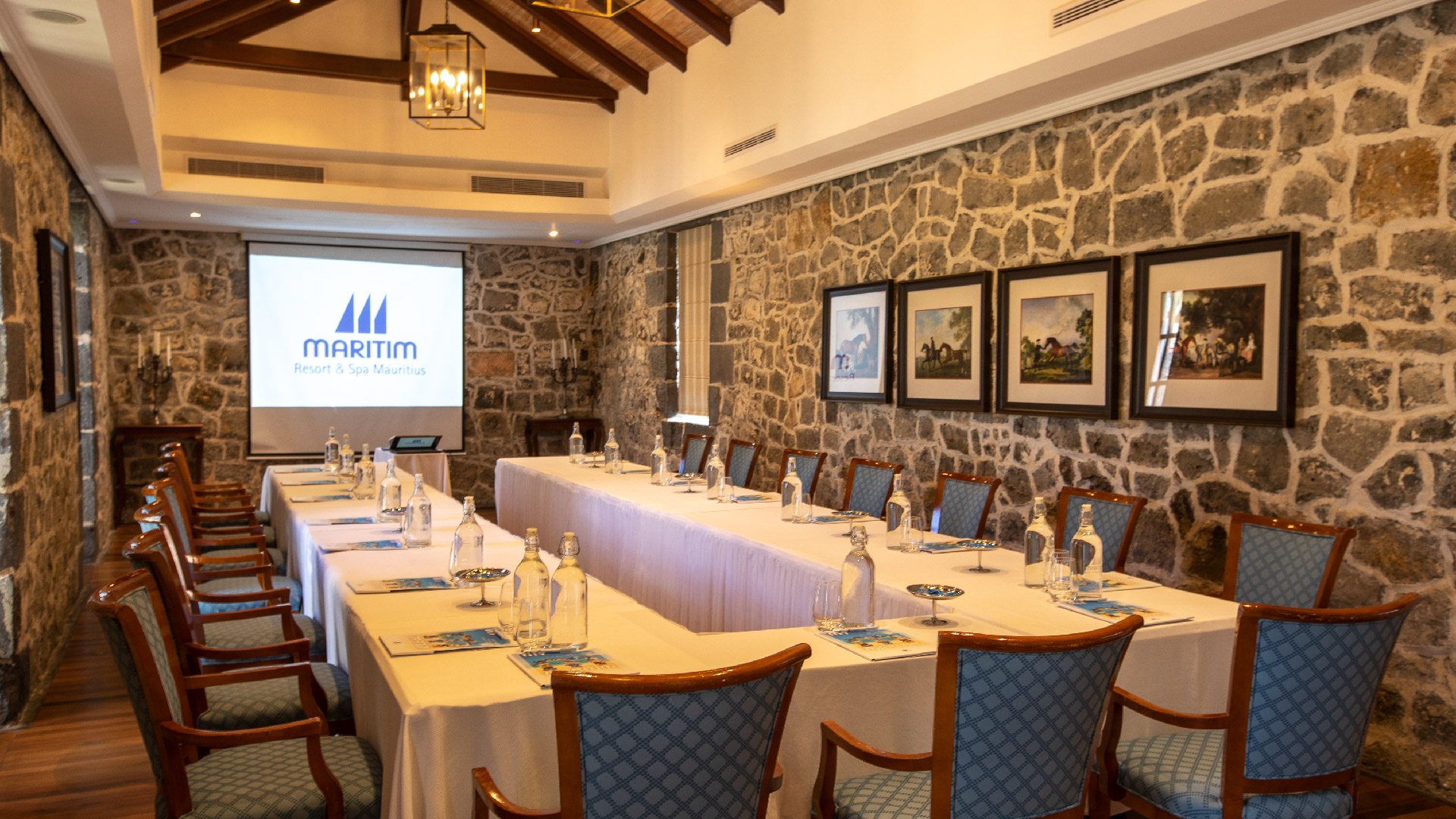 MEETING & CONFERENCE_RESIZED-04